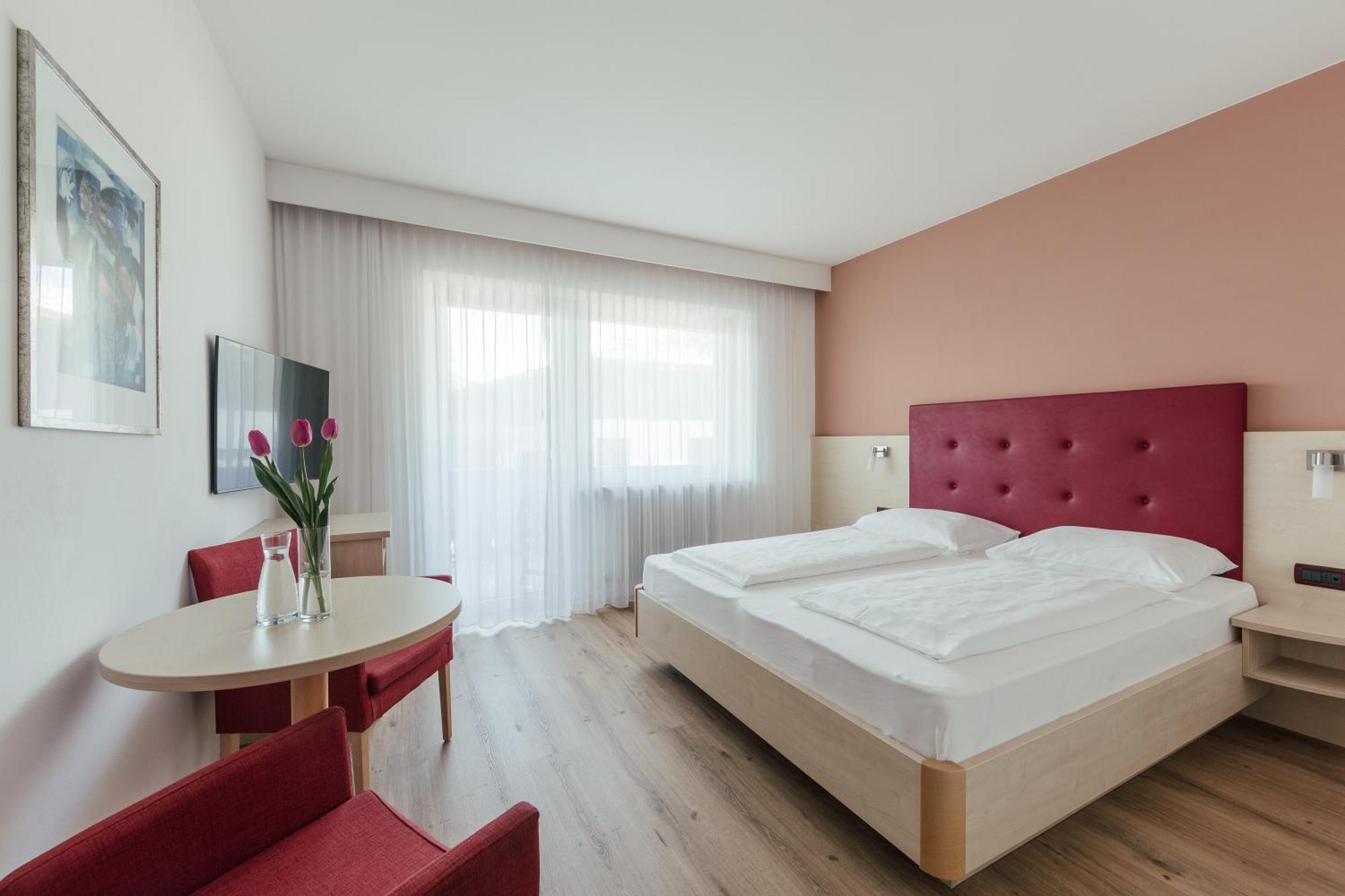Hotel Garni Sirmian Мерано Екстериор снимка