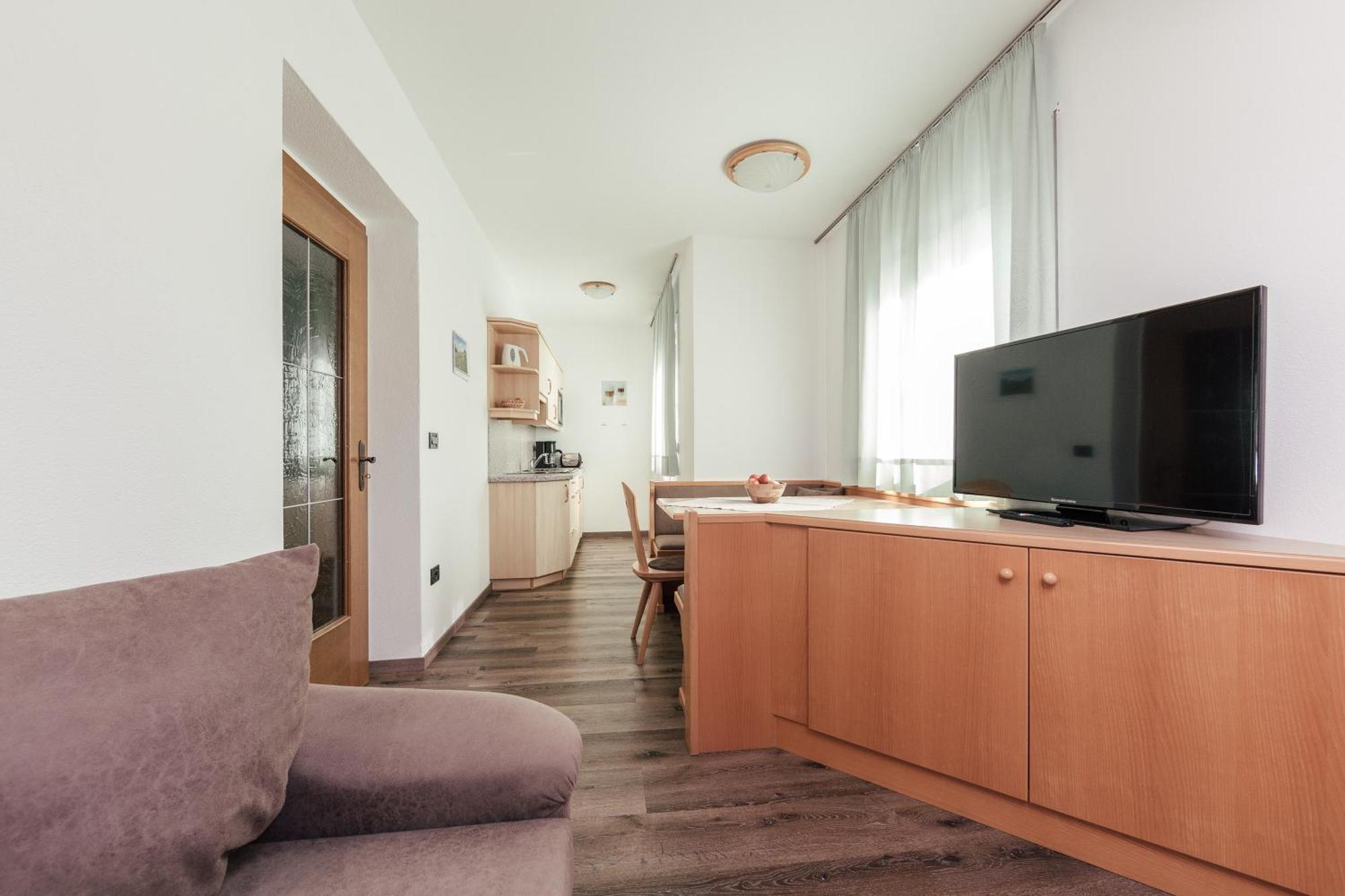 Hotel Garni Sirmian Мерано Стая снимка